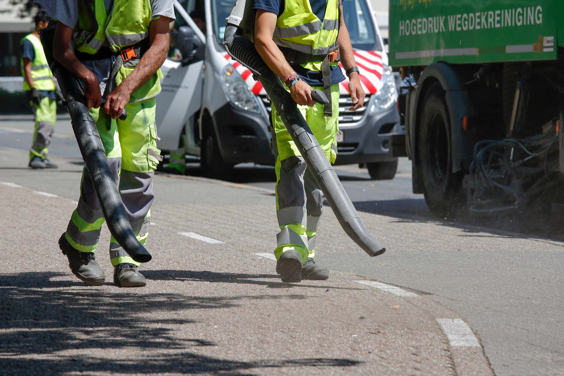 W-green straatbeeldverfraaiing en -reiniging